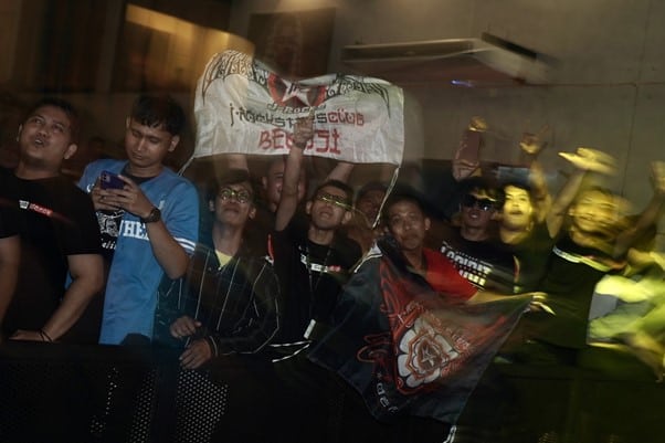 jrocks berbagi musik di bajawa coffee7 dompet dhuafa J-Rocks Berbagi Musik di Bajawa Coffee