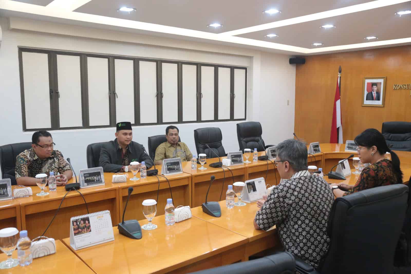 dai ambassador dompet dhuafa kunjungan ke kjri davao city filipina maret 2024 dompet dhuafa Dai Ambassador Dompet Dhuafa kunjungan ke KJRI Daovao City, Filipina, Maret 2024.