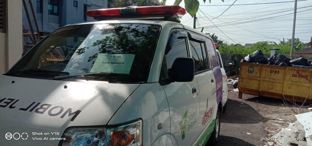 barzah dompet dhuafa3 dompet dhuafa BARZAH Dompet Dhuafa bantu korban kecelakaan di Subang