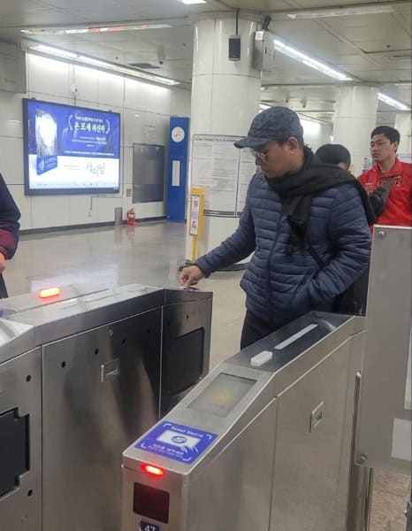 Pengalaman Dai Ambassador Dompet Dhuafa menaiki Subway Korea Selatan