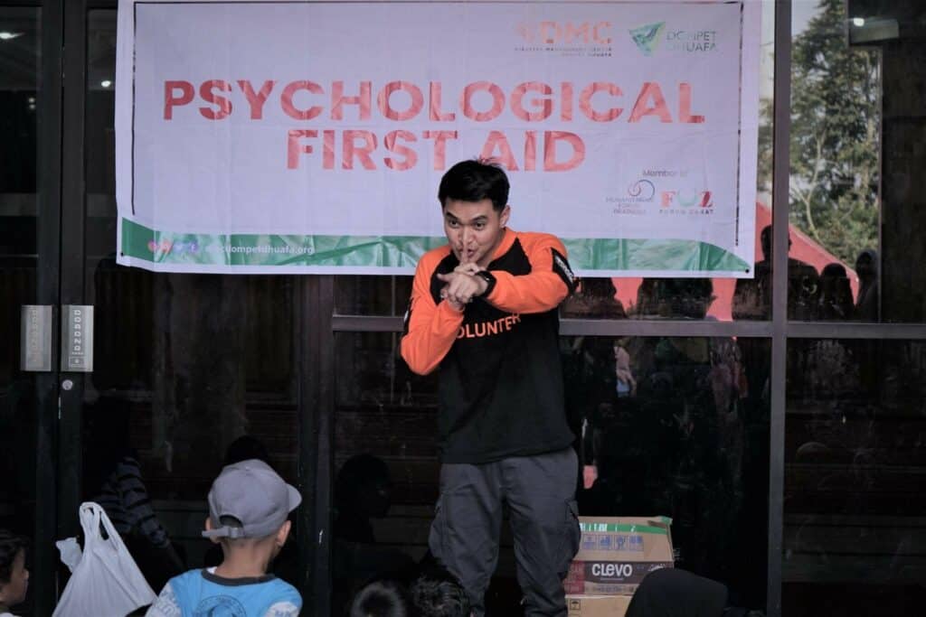 harapan di tengah bencana galodo4 dompet dhuafa Harapan di tengah bencana Galodo, bersama Aiman Ricky