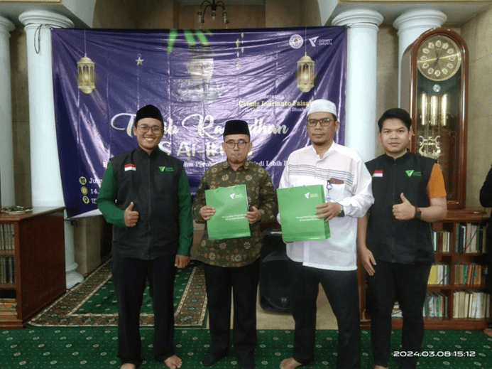 IBS Al-Ikhlas Donasi Al-Qur'an Braille