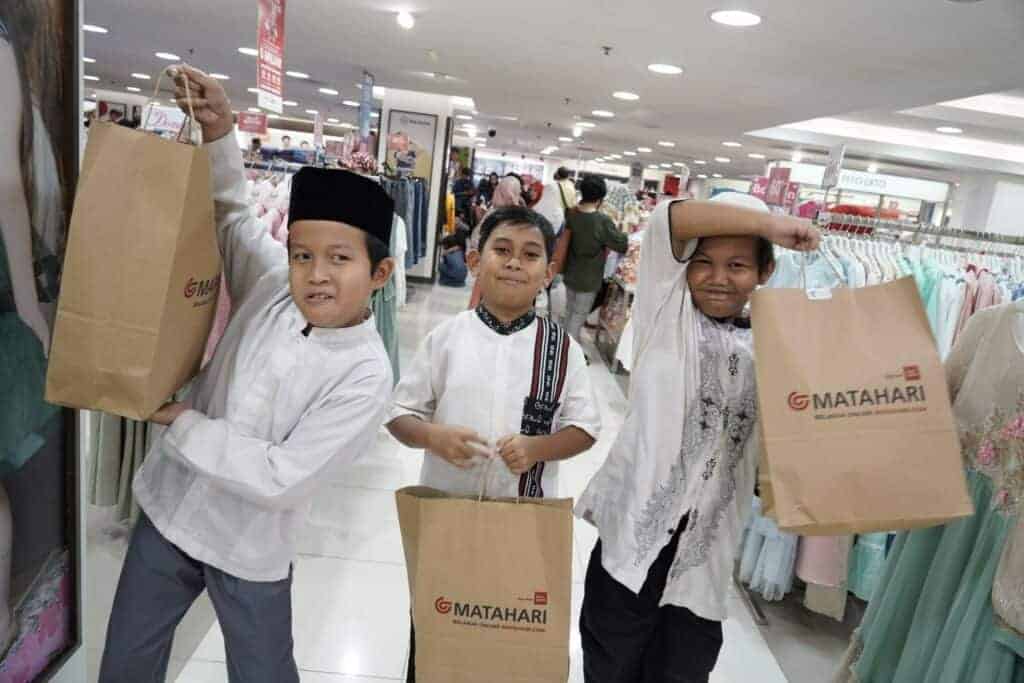 belanjabarengyatim101024x683 dompet dhuafa