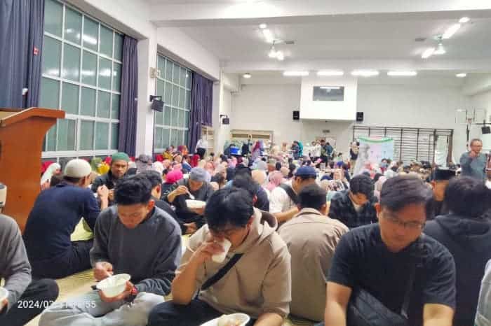 daiambassadordompetdhuafapenugasanjepang6 dompet dhuafa