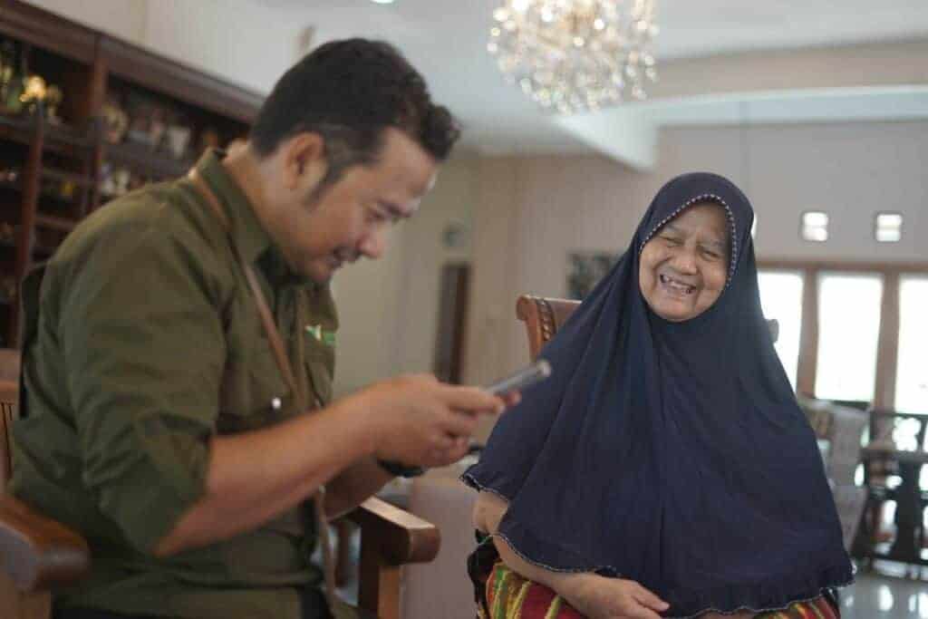 layananjemputzakatdompetdhuafa41024x683 dompet dhuafa