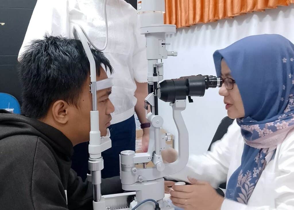 lentera mata4 dompet dhuafa Pelaksanaan Program Lentera Mata oleh Dompet Dhuafa dan Perdami Jaya, Ahad (14/07/2024).