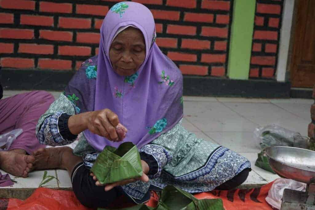 peternaksukabumiditebarhewankurban61024x683 dompet dhuafa