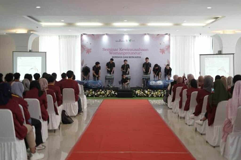 seminarkewirausahaanwomenpreneur21024x683 dompet dhuafa