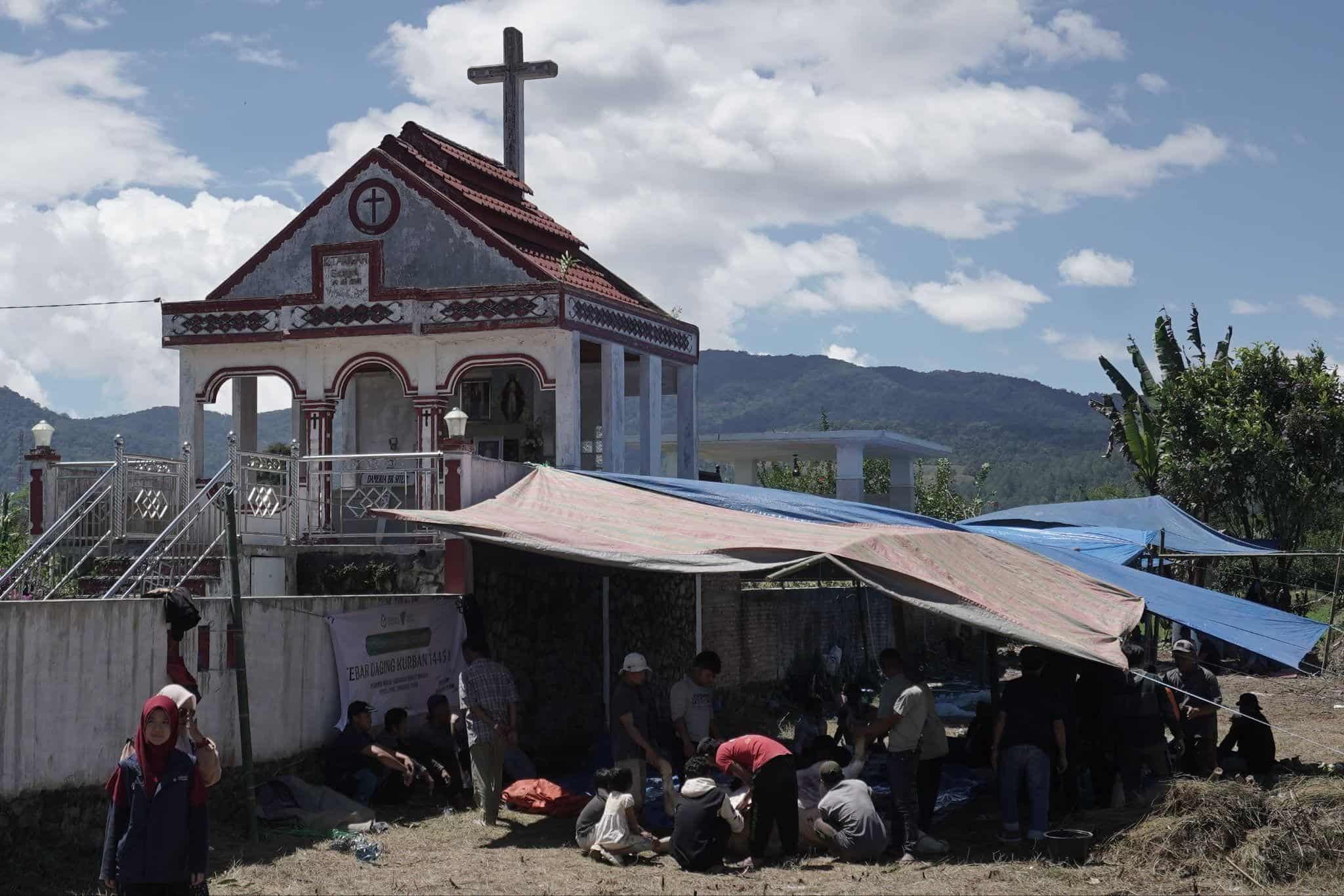 kurban di wilayah minoritas islam dompet dhuafa