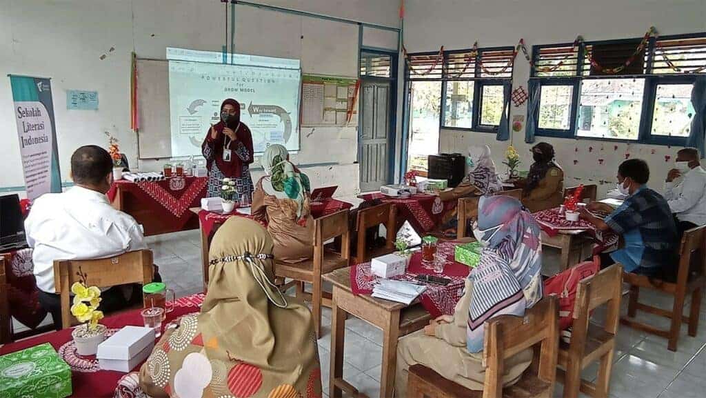 sekolahliterasiindonesiagreatedunesia41024x577 dompet dhuafa
