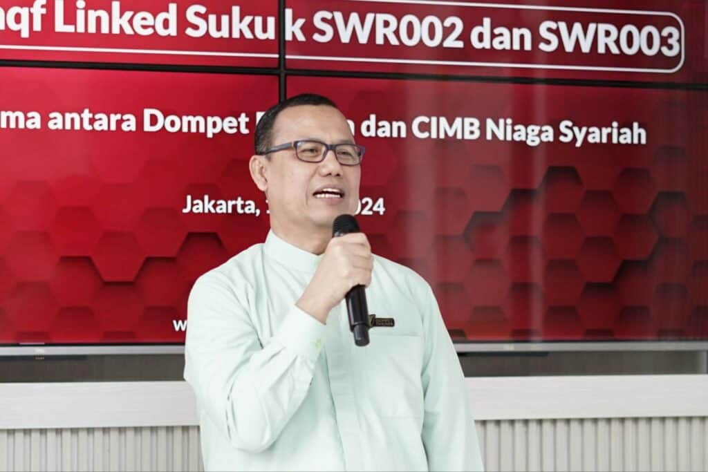 serah terima ambulans4 dompet dhuafa Sambutan oleh Ahmad Juwaini selaku Ketua Pengurus Dompet Dhuafa.