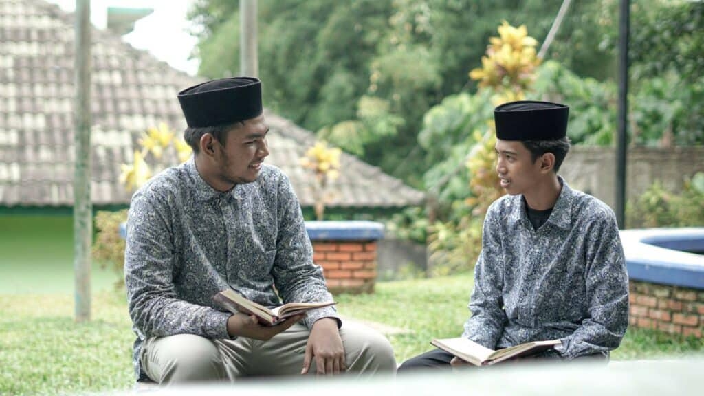 Kenangan Salman dan sahabatnya, Muhammad Dzaky, pada momen mereka saling murajaah hafalan Al-Qur’an di eTahfidz.