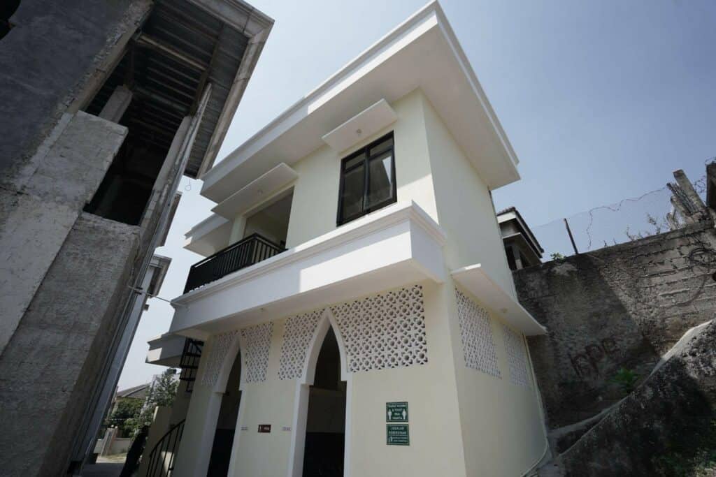 bpkh dan dompet dhuafa5 dompet dhuafa Salah satu bantuan fasilitas baru berupa pembangunan tempat wudhu & toilet di Masjid Al Manar Taman Duta, Sukmajaya, Depok Jawa Barat.