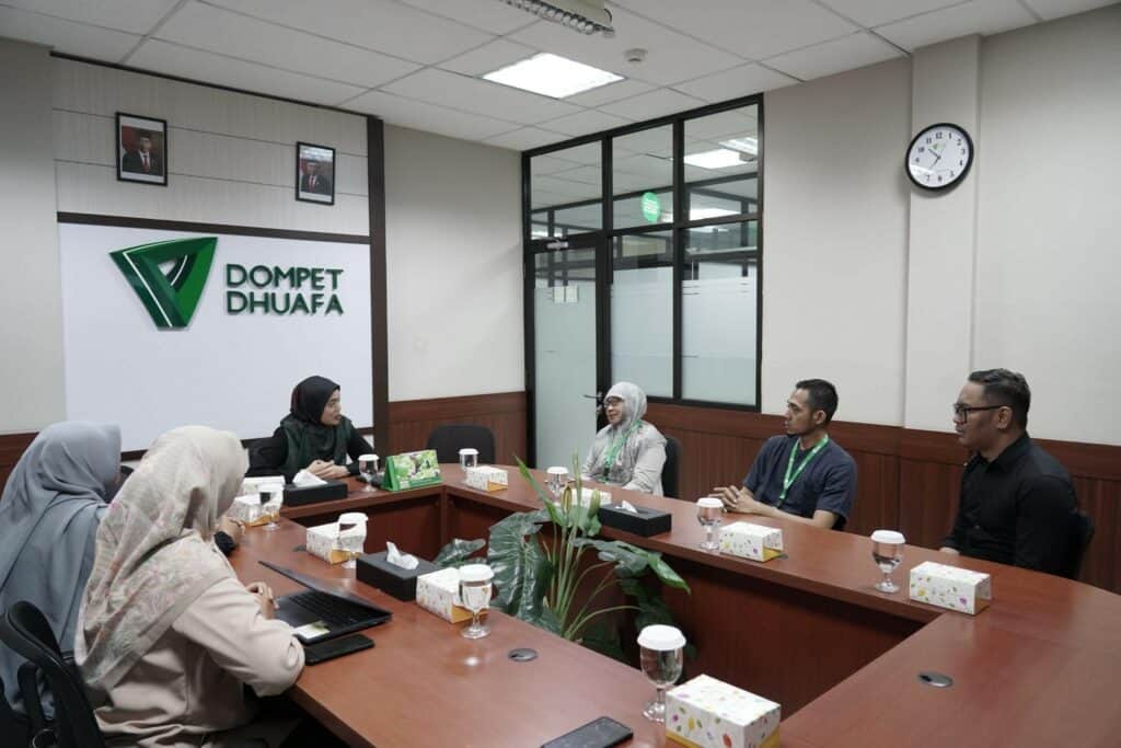 donasi kemanusiaan untuk palestina2 dompet dhuafa Diskusi terkait isu kemanusiaan di Palestina oleh Dompet Dhuafa, Yayasan Amal Khair Yasmin dan Gerakan Islam Cinta.