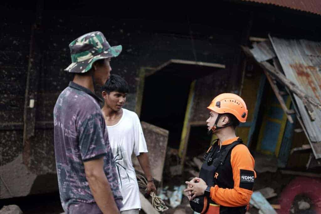 kurbanuntukpenyintasbanjirbandangsumbar51024x683 dompet dhuafa