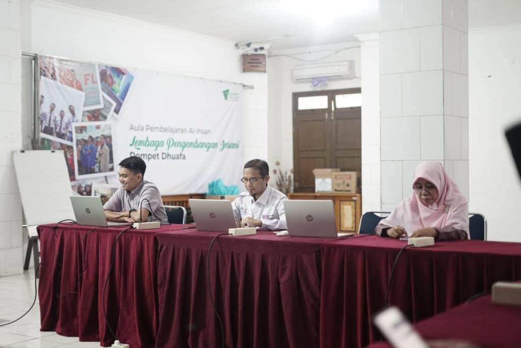 studi banding ibs alikhlas6 dompet dhuafa Sesi paparan program dan praktik baik Smart Ekselensia Indonesia pada Studi Banding, Selasa (20/8/2024) di Aula Pembelajaran Al-Insan, Parung, Kecamatan Kemang, Kabupaten Bogor.