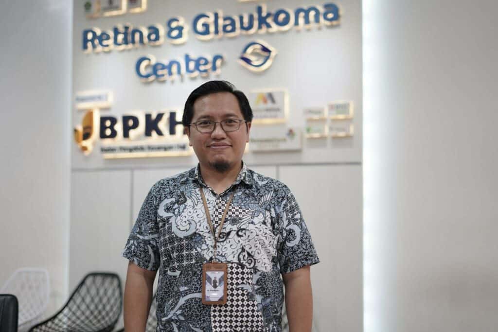operasi katarak9 dompet dhuafa dr. Pradipta Suarsyaf selaku Direktur Utama RS Mata Achmad Wardi.