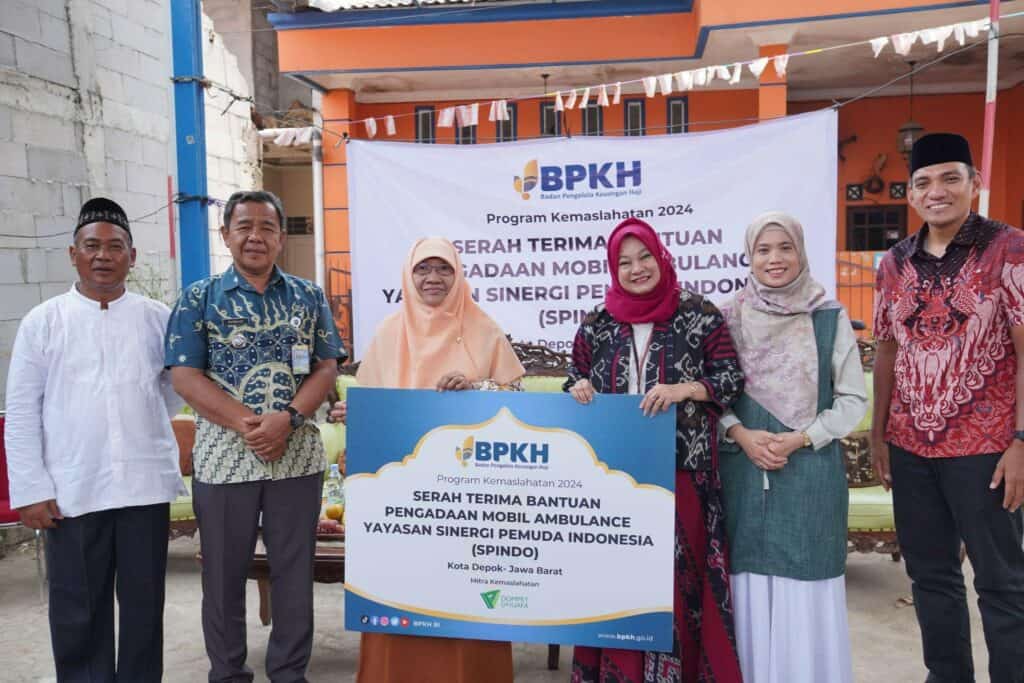 ambulans bpkh2 dompet dhuafa Penyerahan secara simbolis Ambulans BPKH RI kepada Yayasan Sinergi Pemuda Indonesia (SPINDO).