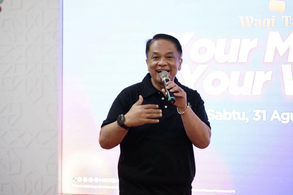 berbagi lewat sukuk wakaf2 dompet dhuafa Bung Aldilla selaku Head of Sharia Consumer CIMB Niaga Syariah menyampaikan sambutannya.