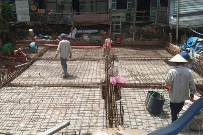 fotojet dompet dhuafa Proses pembangunan Masjid Salamad Indonesia di Long Xuyen, An Giang, Vietnam oleh sinergi Humanitarian Forum Indonesia (HFI) pada Agustus-September 2024.