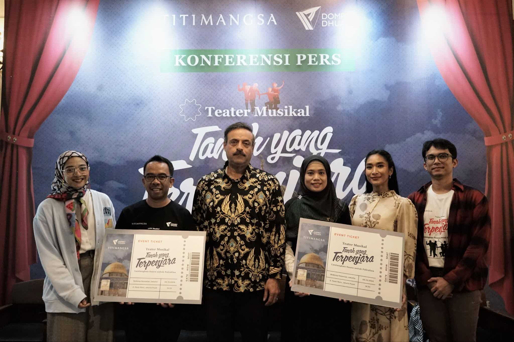 konferensi pers1 dompet dhuafa Dompet Dhuafa menggelar Konferensi Pers Teater Musikal Tanah Yang Terpenjara #LantangkanSuarauntukPalestina, berkolaborasi dnegan Titimangsa, Rabu (18/9/2024) di Bakoel Koffie, Cikini, Jakarta.