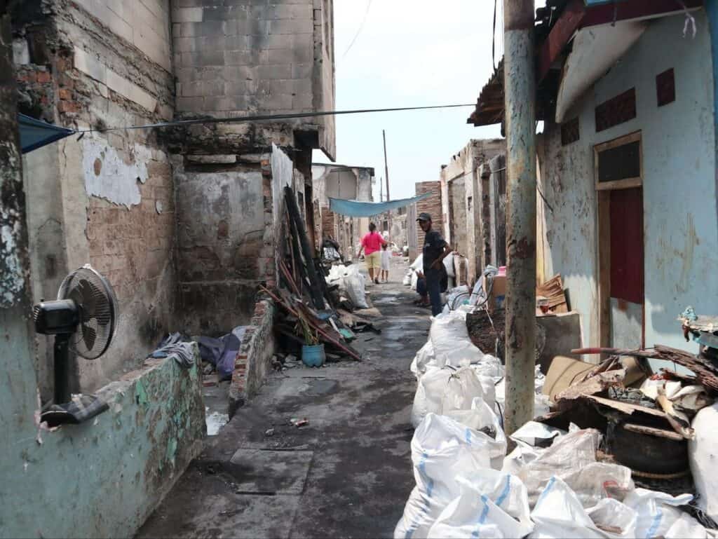 dapur keliling untuk penyintas kebakaran manggarai2 dompet dhuafa Situasi pasca kebakaran Kampung Bali Matraman, Manggarai, Jakarta Selatan, Kamis (22/8/2024).