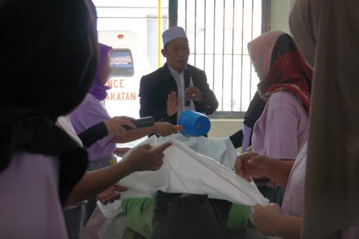 barzah dompet dhuafa Pelatihan pemulasaraan jenazah di Semarang, Jawa Tengah.