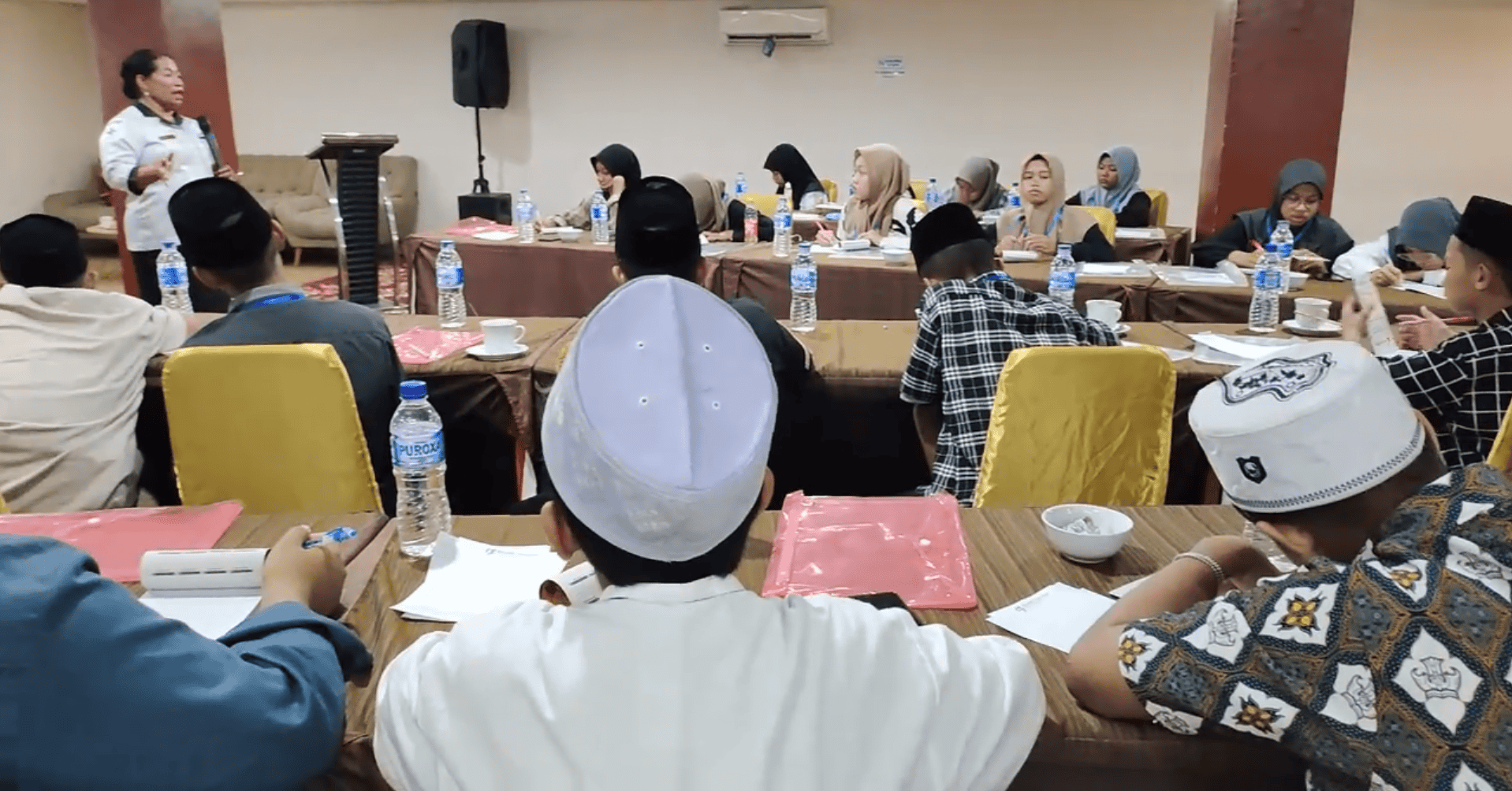 Pelatihan Kader Pos Sehat Remaja dari Dompet Dhuafa di Jayapura.