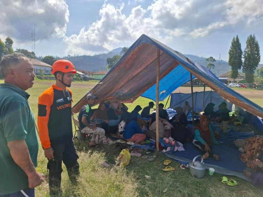 gempabandung61024x768 dompet dhuafa