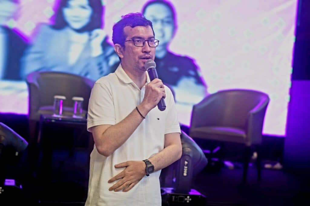 kelas humas muda vol 22 dompet dhuafa Inisiator Kelas Humas Muda, Reylando Eka Putra, membuka gelaran lokakarya Kelas Humas Muda Vol. 2 pada 16 November 2024 di Lidah Lokal, Artotel Gelora Senayan, Jakarta.