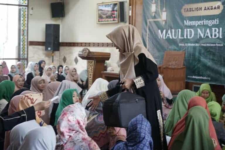 maulidnabimuliakananakyatim8768x512 dompet dhuafa