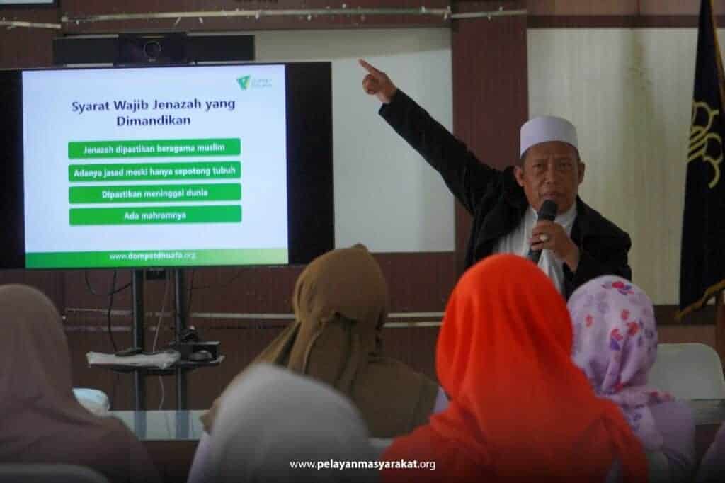 pelatihanpemulasaraanjenazah41024x682 dompet dhuafa