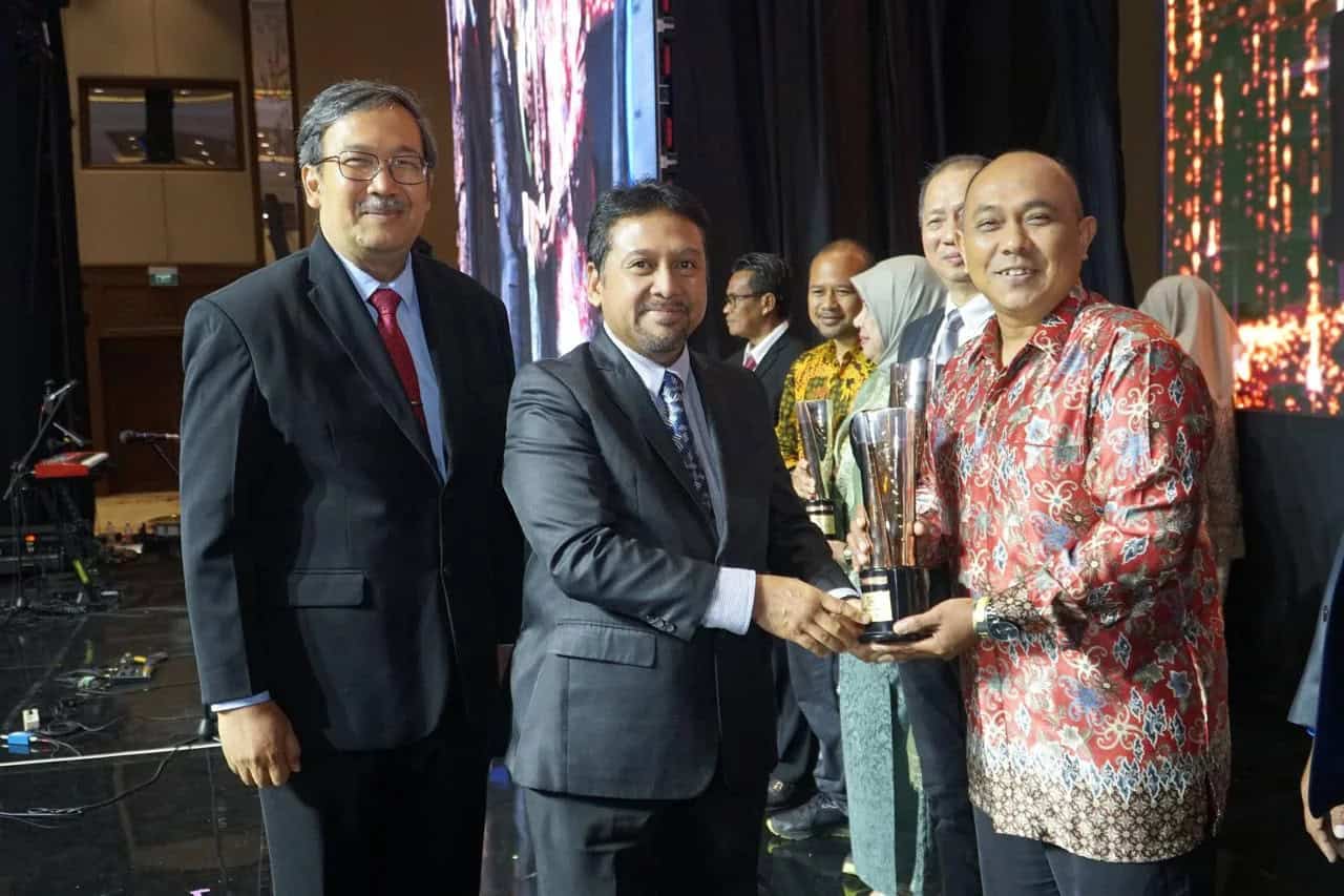 GREAT Edunesia, MPP Dompet Dhuafa di bidang pendidikan, memperoleh penghargaan SNI Award 2024.