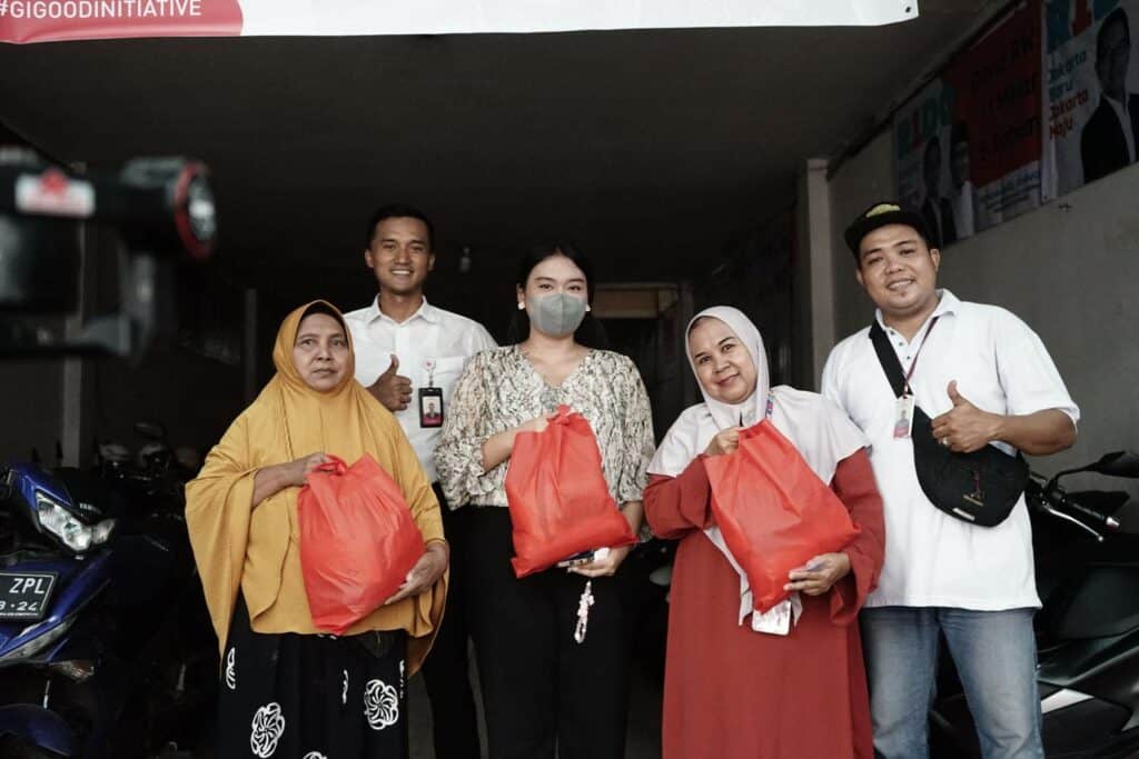layanan kesehatan gratis1 dompet dhuafa Selain dapat cek kesehatan secara gratis, seluruh penerima manfaat juga mendapat sembako melalui program Grand Indonesia Sehat.