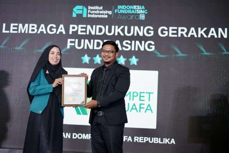 dompetdhuafaraihpenghargaanifa202411768x513 dompet dhuafa
