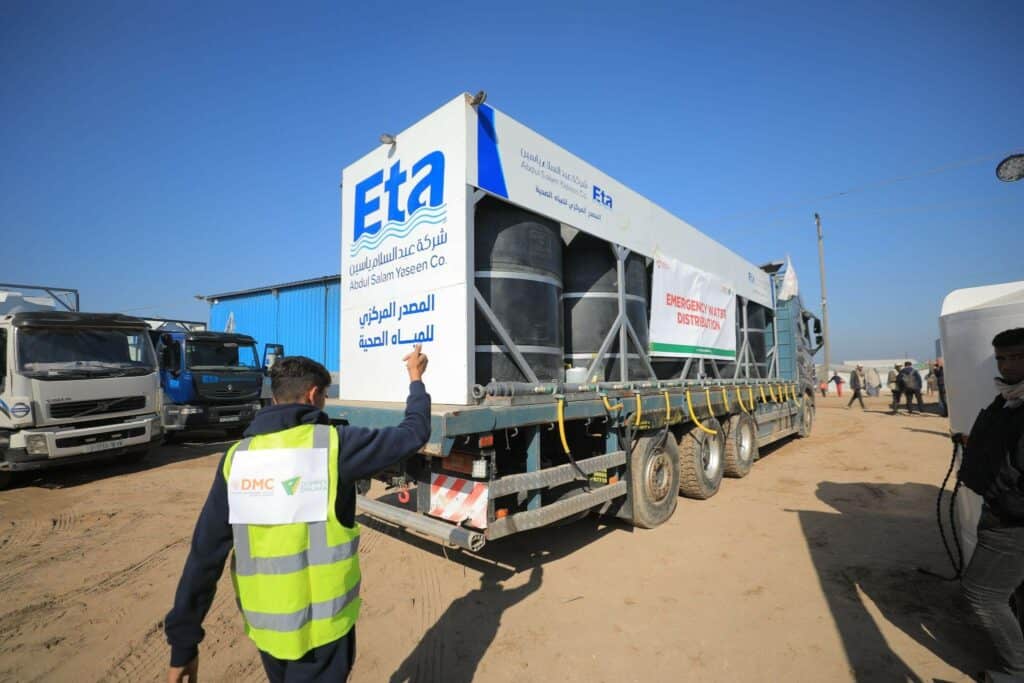 bantuan air bersih untuk gaza5 dompet dhuafa Melalui mitra dan relawan setempat, Dompet Dhuafa menghadirkan puluhan ribu liter air bersih di Gaza, Palestina.