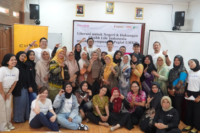 fotojet dompet dhuafa Kelas "Literasi untuk Negeri & Dukungan Chubb Life Indonesia untuk Perempuan dan Pegiat UMKM".