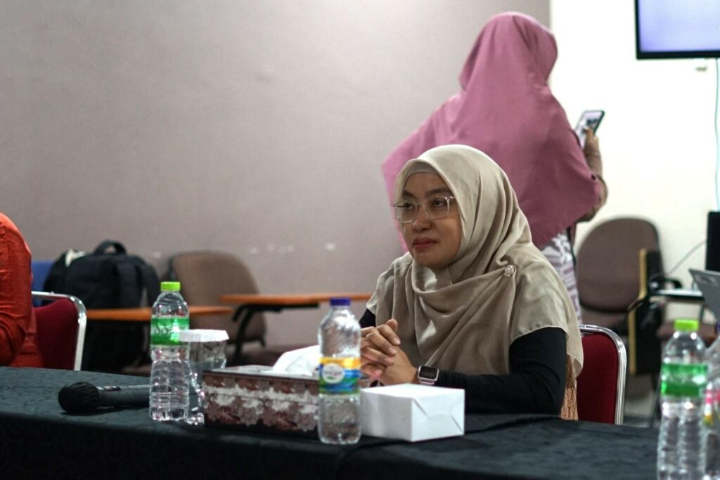 womenpreneur growth academy2 dompet dhuafa Direktur Kampus Bisnis Umar Usman, Lily Zulaiha turut hadir mendampingi para juri dalam sesi wawancara pada Kamis (9/01/2024) di Khadijah Learning Center (KLC), Serpong, Tangerang Selatan, Banten.