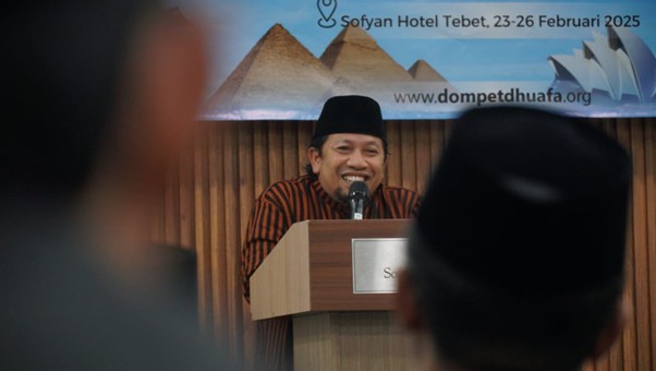 dai ambassador 20253 dompet dhuafa Ahmad Shonhaji menyampaikan pesan kepada para Dai Ambassador 2025, Minggu (23/02/2025).