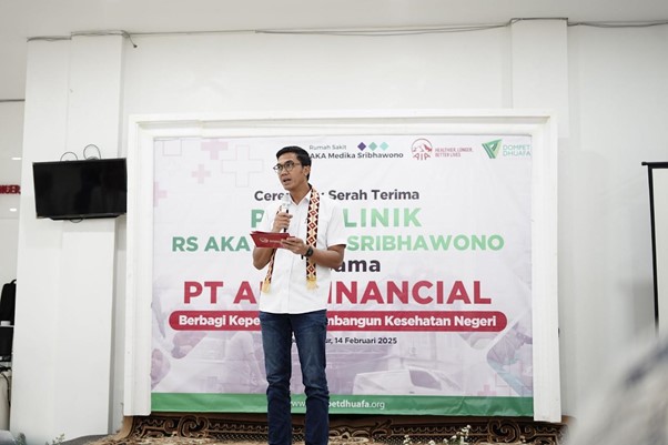poliklinik baru rs aka medika sribhawono4 dompet dhuafa Harsya Wardhana Prasetyo sebagai Presiden Direktur PT AIA FINANCIAL dalam Berbagainya pada Serah Terima Poliklinik RS AKA Medika Sribhawono, pada Jumat (14/2/2025).