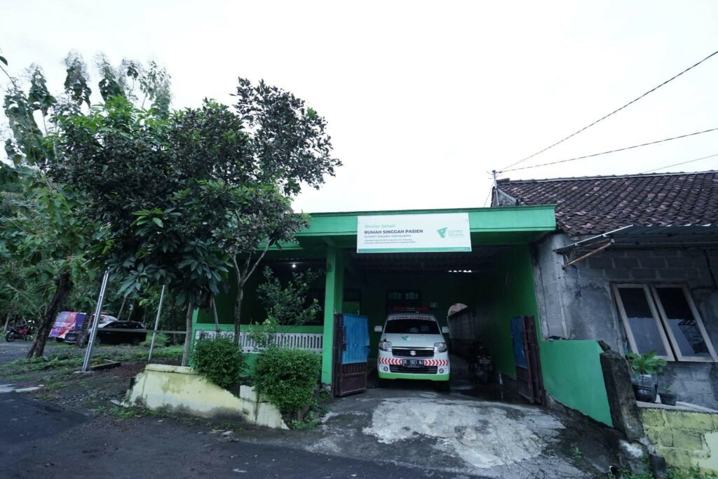 rumah singgah2 dompet dhuafa Nampak bagian depan Shelter Sehati Rumah Singgah Pasien Dompet Dhuafa di Yogyakarta.