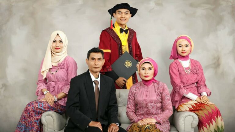 kisahalumnibaktinusa4768x432 dompet dhuafa