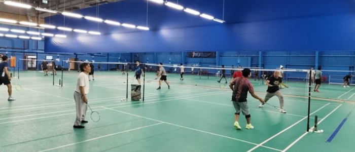 Kegiatan olahraga badminton dipilih anggota IMNA Australia guna mempererat ukhuwah.