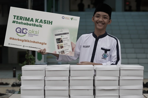 great edunesia bagikan ratusan paket buka puasa2 dompet dhuafa Aksi Kebaikan Great Edunesia menyalurkan 200 paket berbuka puasa kepada siswa marginal penghafal Al-Qur’an di sekolah SMART Ekselensia Indonesia, Parung, Bogor, pada Sabtu (01/03/2025).
