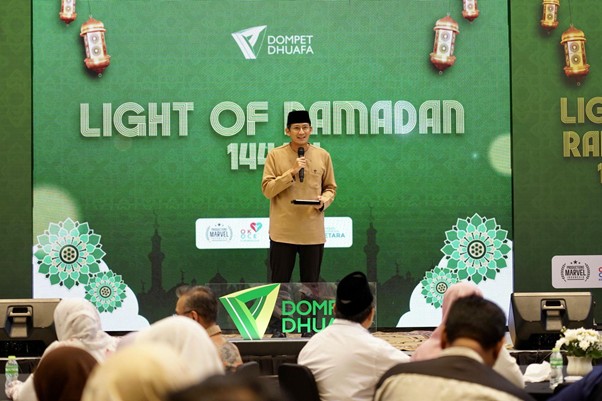 Sandiaga Uno, Penggagas Yayasan Indonesia Setara (YIS) dan One Kecamatan One Center of Entrepreneurship (OK OCE) dalam sambutannya pada perhelatan “Light of Ramadan 1446 H: Gathering dan Buka Puasa Bersama” para donatur, mitra kolaborator, dan media sahabat kebaikan Dompet Dhuafa di Aula At-Taqwa Sriwijaya, Jakarta Selatan, Rabu (19/03/2025).