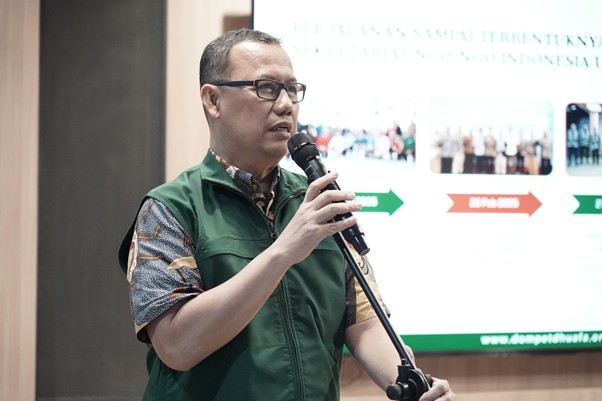 Ahmad Juwaini menyampaikan sambutan dalam pertemuan NGO-NGO Indonesia untuk Palestina, di Aula Sasana Budaya, Philanthropy Building, Jakarta Selatan, Rabu (26/03/2025).
