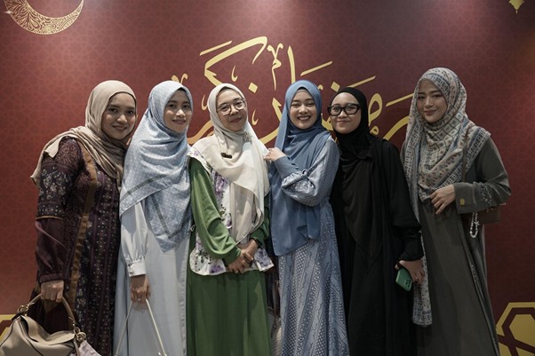 pengajian ramadan bersama influencer11 dompet dhuafa Kajian Influencer: Mengenal Diri Menggapai Ilahi yang mehadirkan influncer dan super volunteer Dompet Dhuafa, Selasa (10/2/2025), di Gedung Sasana Budaya Rumah Kita, Dompet Dhuafa.