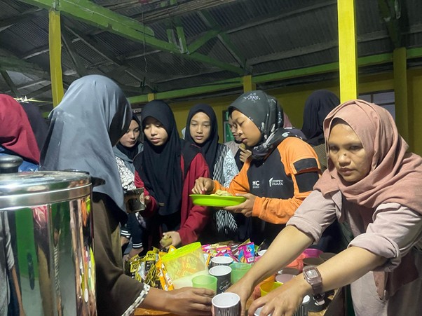 respon longsor sukabumi4 dompet dhuafa DMC Dompet Dhuafa menyediakan pos hangat bagi para penyintas banjir bandang di Sukabumi, Senin (10/03/2025).