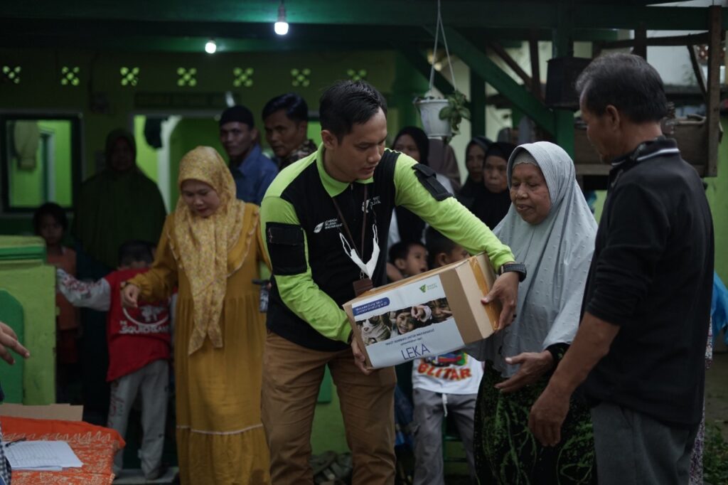 dompetdhuafadanlekasalurkanratusanpaketsembako3 dompet dhuafa