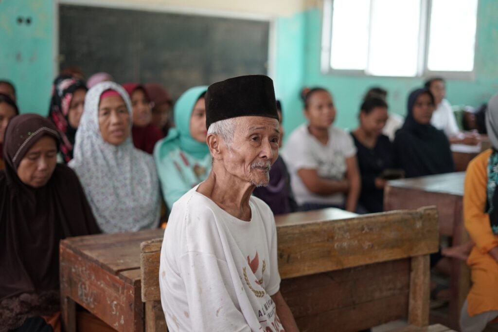 dompetdhuafadanlekasalurkanratusanpaketsembako7 dompet dhuafa